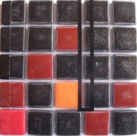 zwart/rood 1.5 x 1.5 cm
